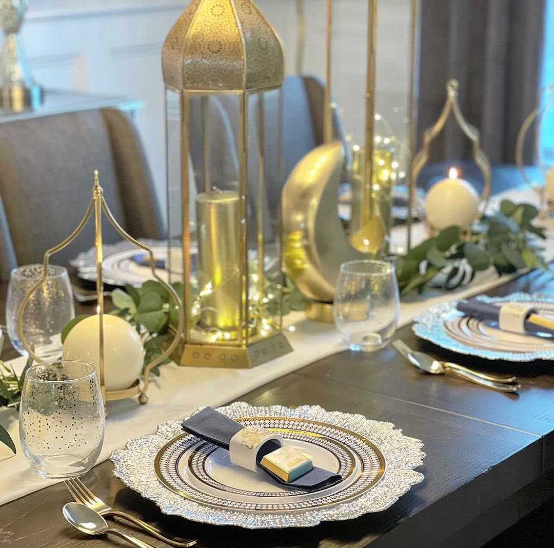 Lovely Winter Tablescape Decor Ideas to Wow Your Guests – The Kaya  Collection, image size:1080x1068