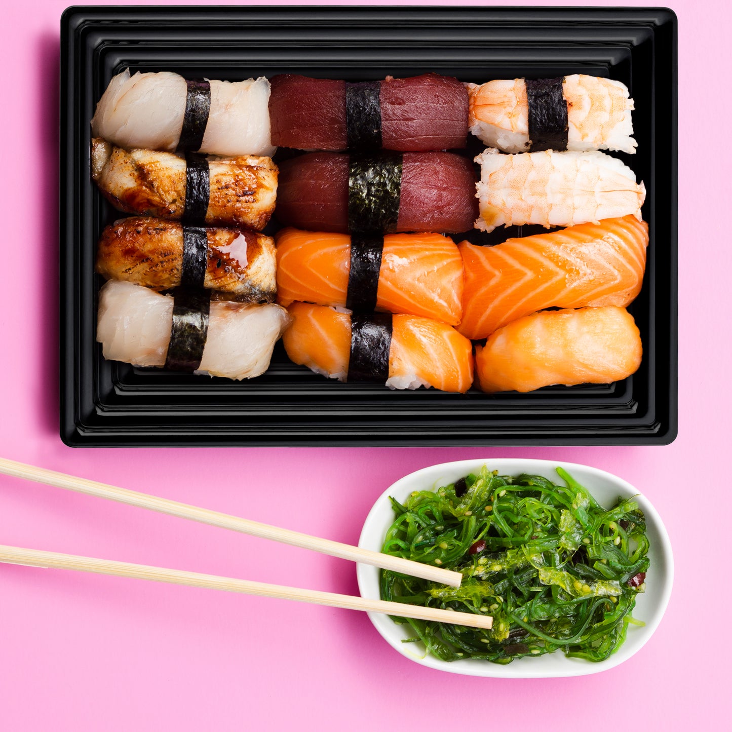 9" x 13" Black Rectangular with Groove Rim Disposable Plastic Serving Trays