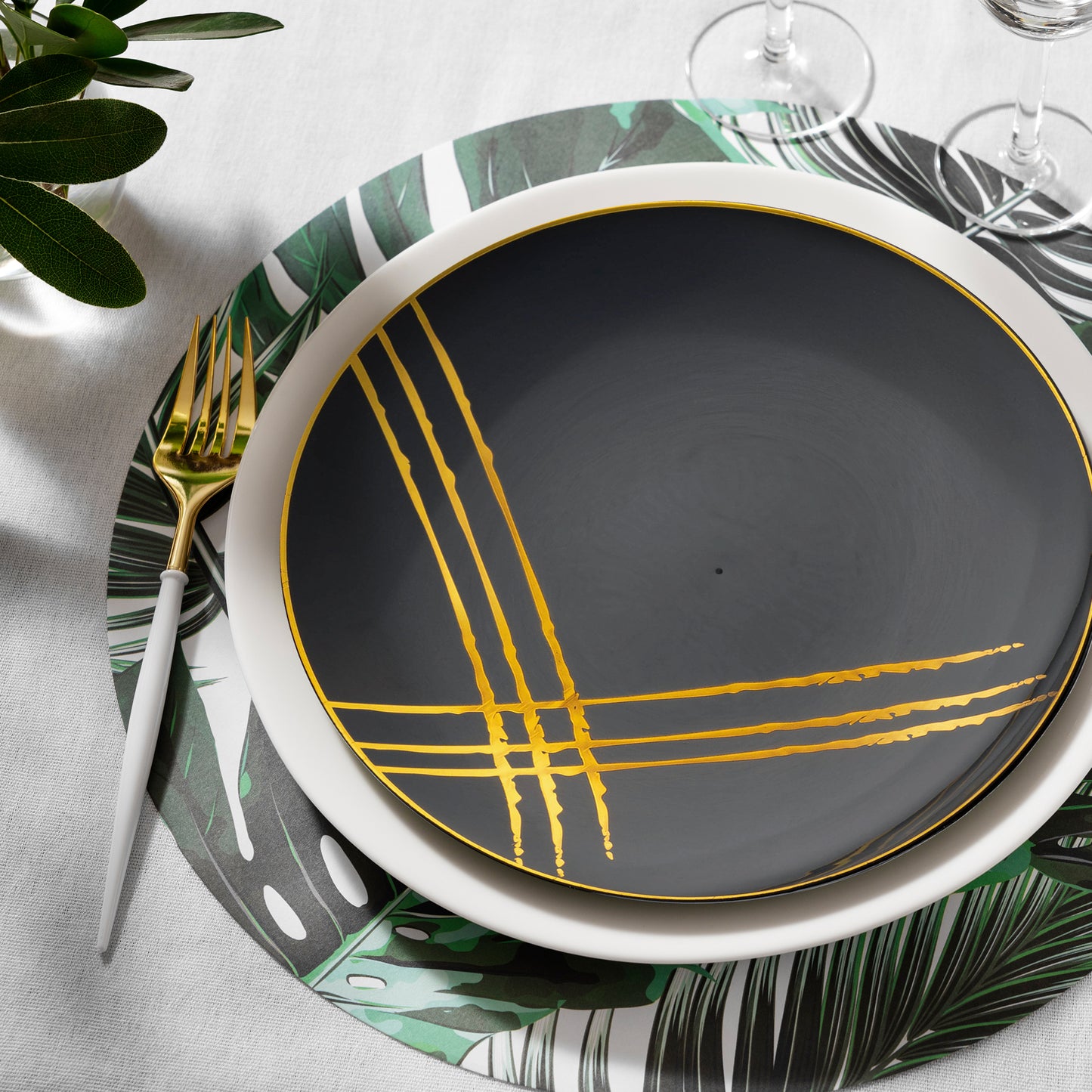 Black with Gold Brushstroke Round Plastic Disposable Dinner Plates (10.25")
