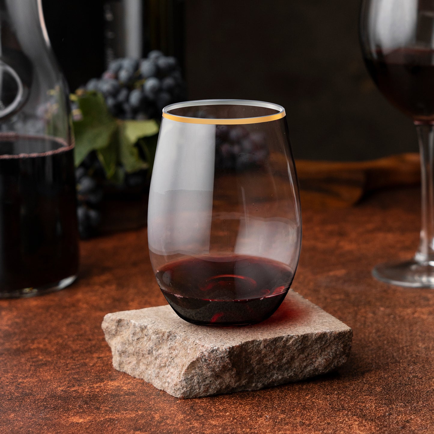 16 oz. Clear with Gold Stemless Disposable Plastic Wine Glasses