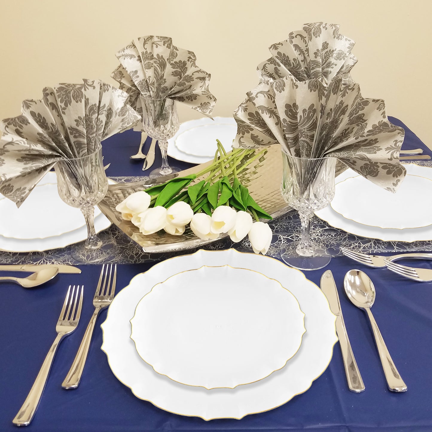 Clear with Gold Rim Round Lotus Disposable Plastic Appetizer/Salad Plates (7.5")