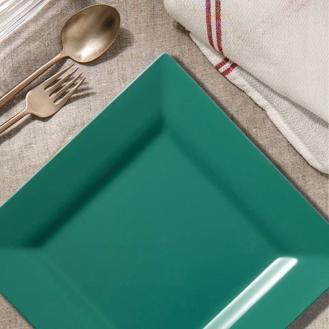 Hunter Green Square Disposable Plastic Dinner Plates (9.5