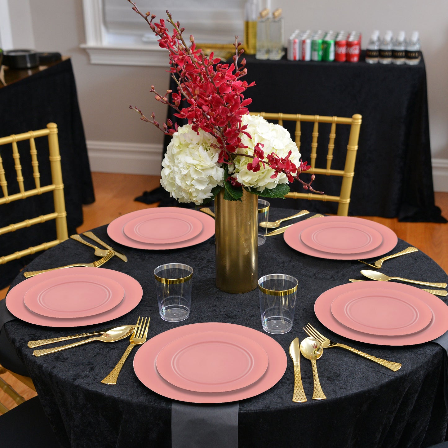 Matte Fuchsia Round Plastic Salad Plates (7.5")