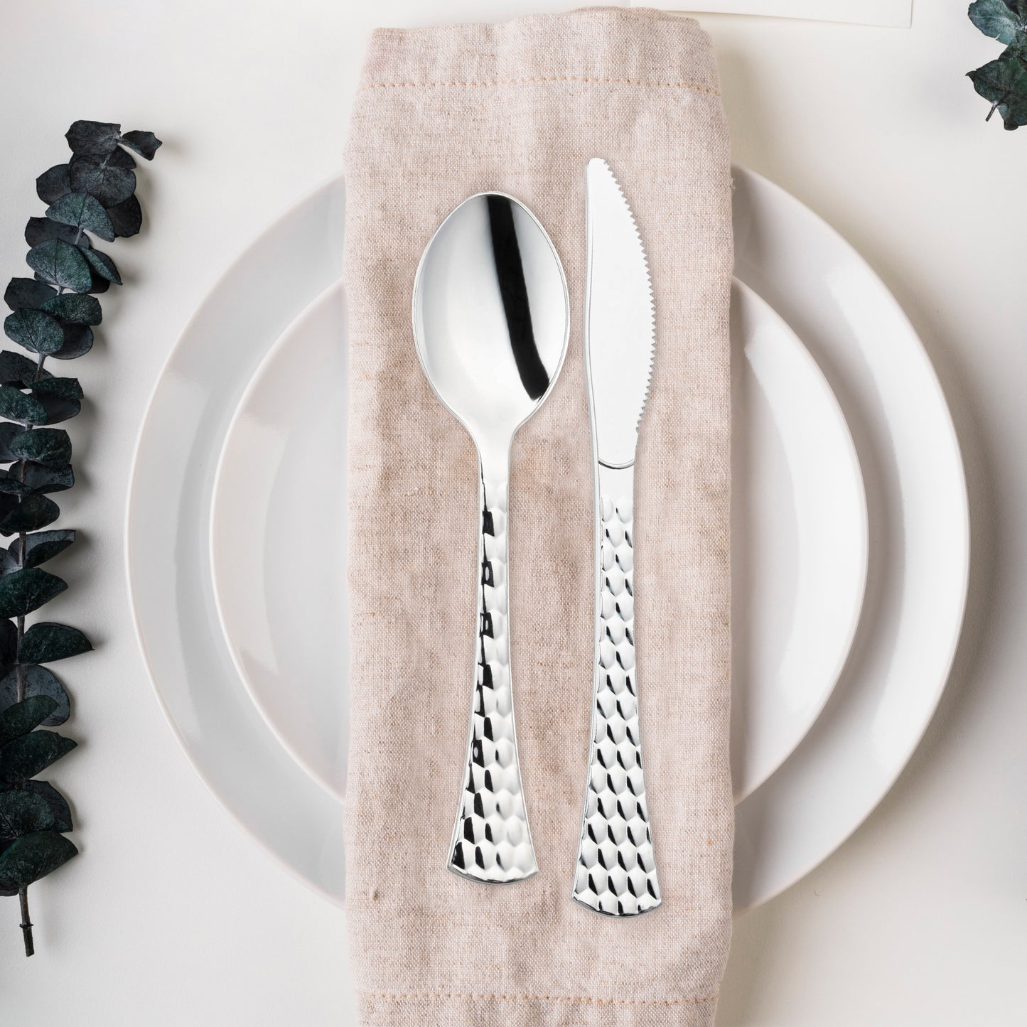 Shiny Silver Glamour Disposable Plastic Knives