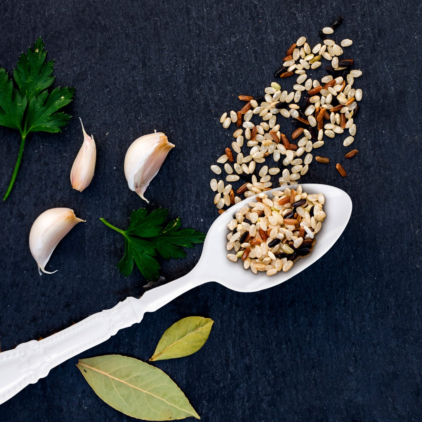 White Baroque Plastic Dinner Spoons