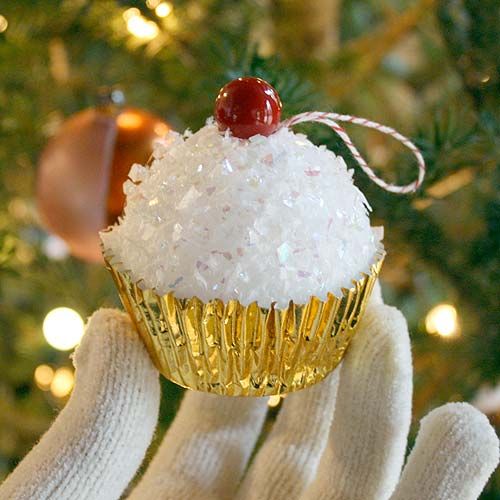Crafting Holiday Magic: DIY Christmas Ornaments to Sparkle and Shine