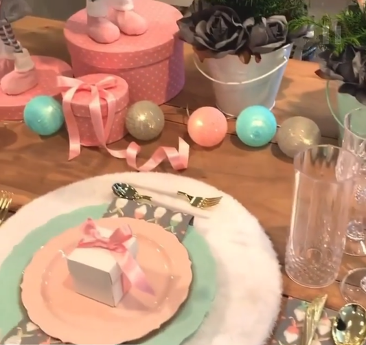 Table of Joy: Crafting a Christmas Tablescape That Dazzles