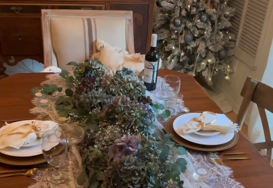 Winter Warmth: A Guide to Hosting Intimate and Cozy Gatherings