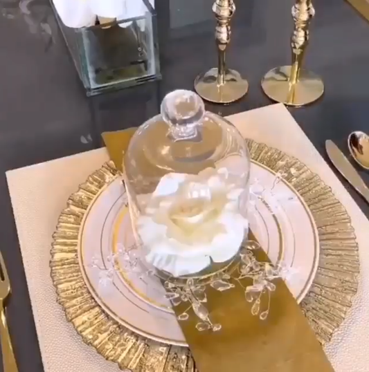 Lavish Dining: Creating a Luxurious Place Setting That Dazzles