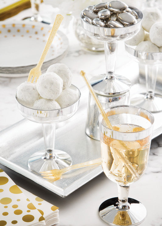 Host a Next Party with Elegance Using our Unbreakable Drinkware Collection