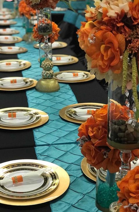 5 Unique Fall-Themed Table Setups