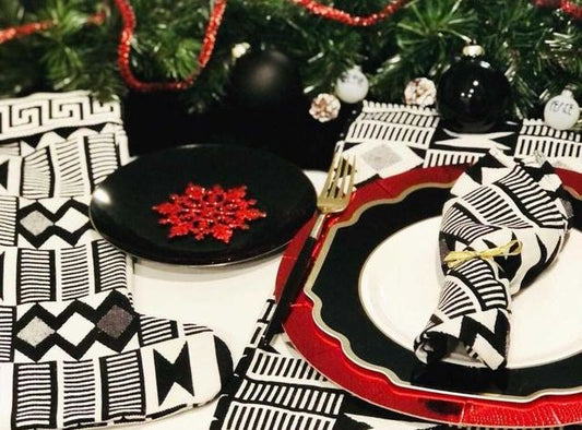 Festive Feasting: Unwrapping the Secrets of a Stunning Christmas Tablescape