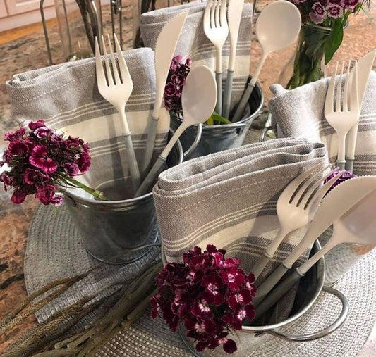 Flatware That Every Party Needs to Make Clean Up a Breeze