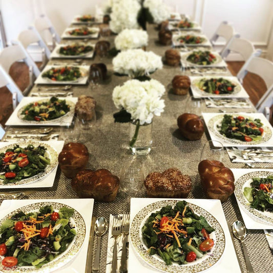 The Art of Entertaining: Crafting a Memorable Feast Spread