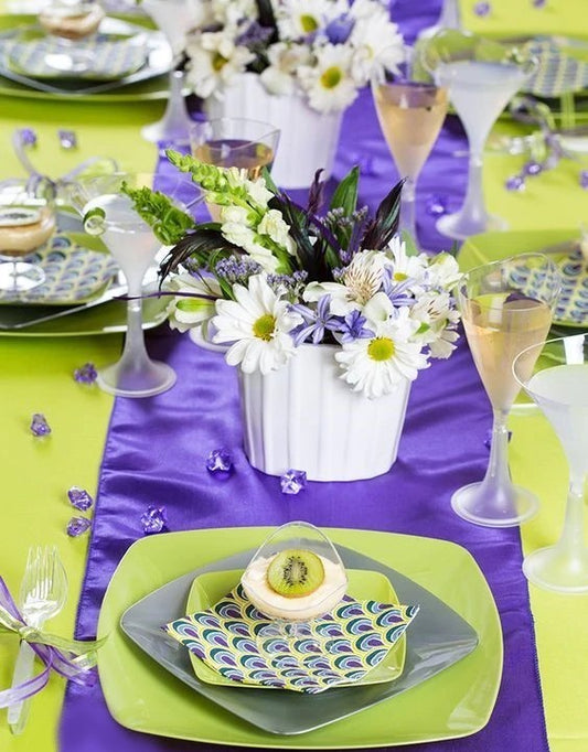 The Best St. Patrick’s Day Party Table Setting Ideas