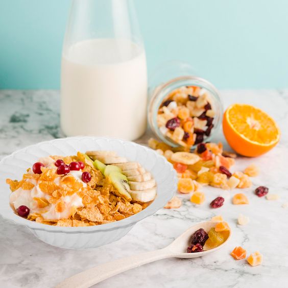 Fun Ideas for Hosting a Breakfast Party โ The Kaya Collection