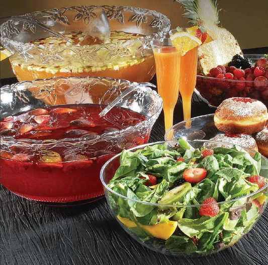 Using Plastic Servingware for Your Party Saves You Time and Money