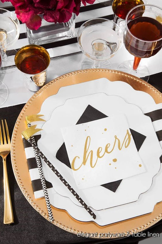 How to Arrange Your Party Plates for a One-of-a-Kind Look?