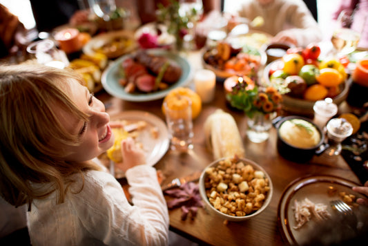 7 Easy Thanksgiving Table Decorations for the Whole Family