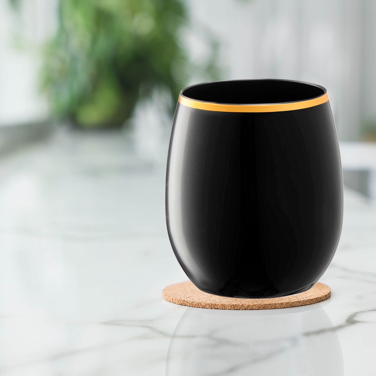 12 oz. Black with Gold Stemless Plastic Wine Glasses