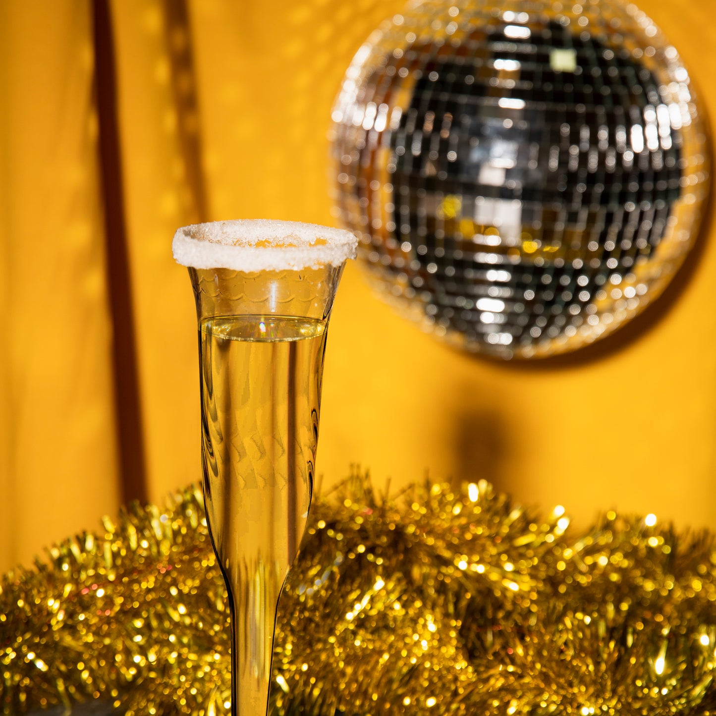 5 oz. Clear Disposable Plastic Champagne Flutes