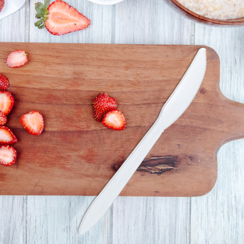Medium Weight Disposable Plastic Knives