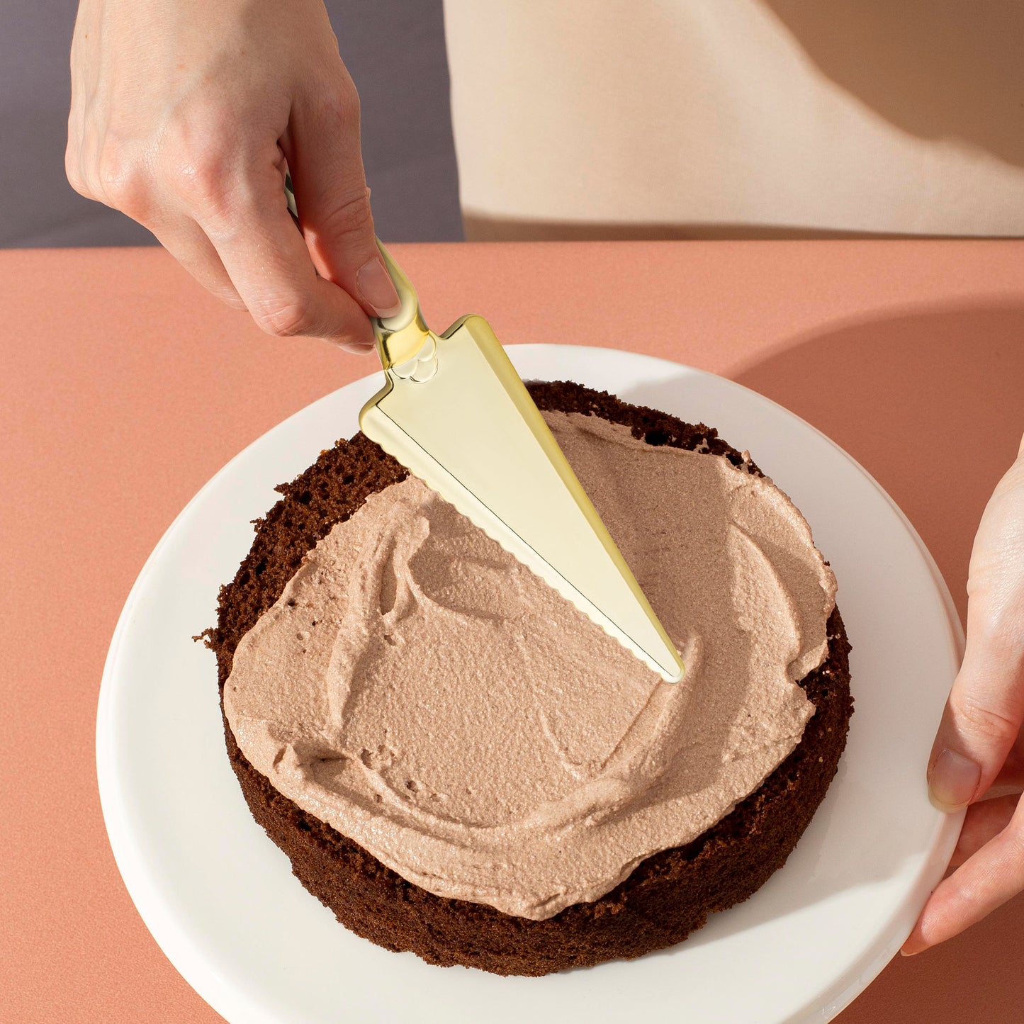 Shiny Gold Disposable Plastic Cake Lifters