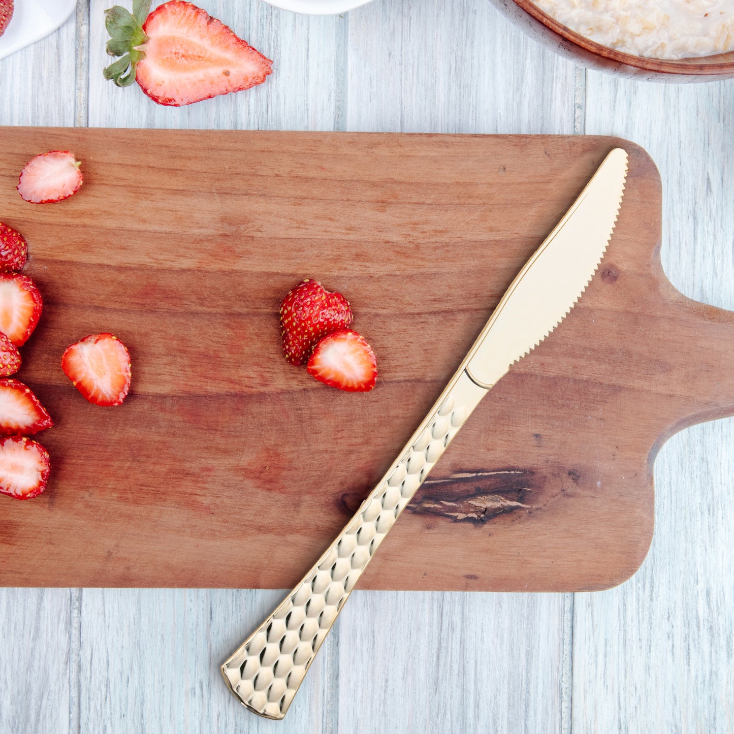 Shiny Gold Glamour Disposable Plastic Knives