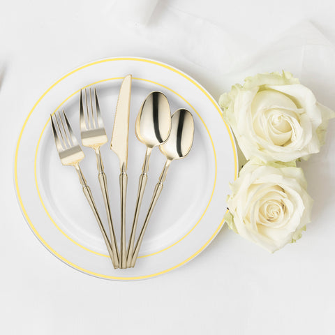 Shiny Metallic Gold Moderno Disposable Plastic Dinner Spoons