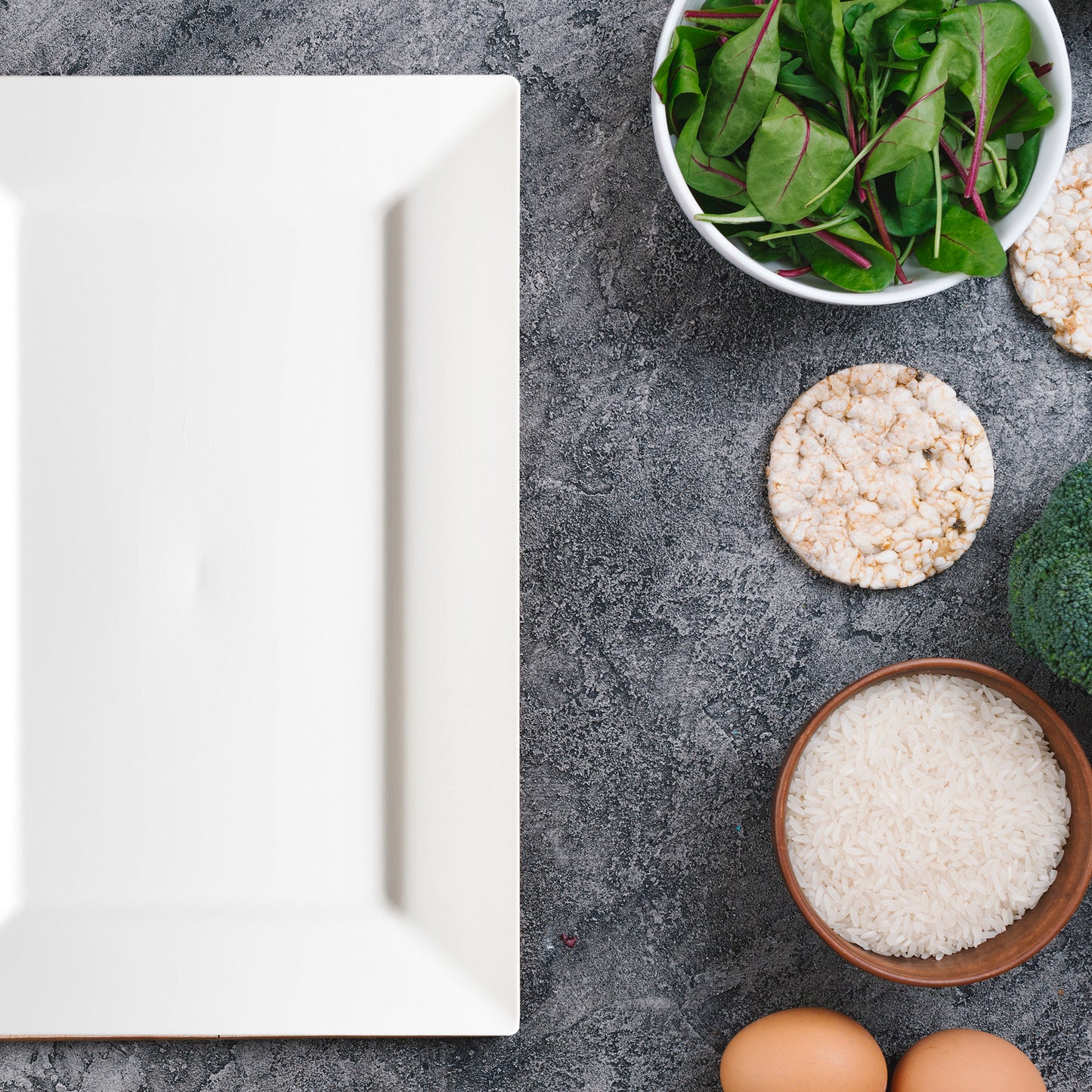 White Rectangular Disposable Plastic Dessert Plates (5.5" x 8.5")