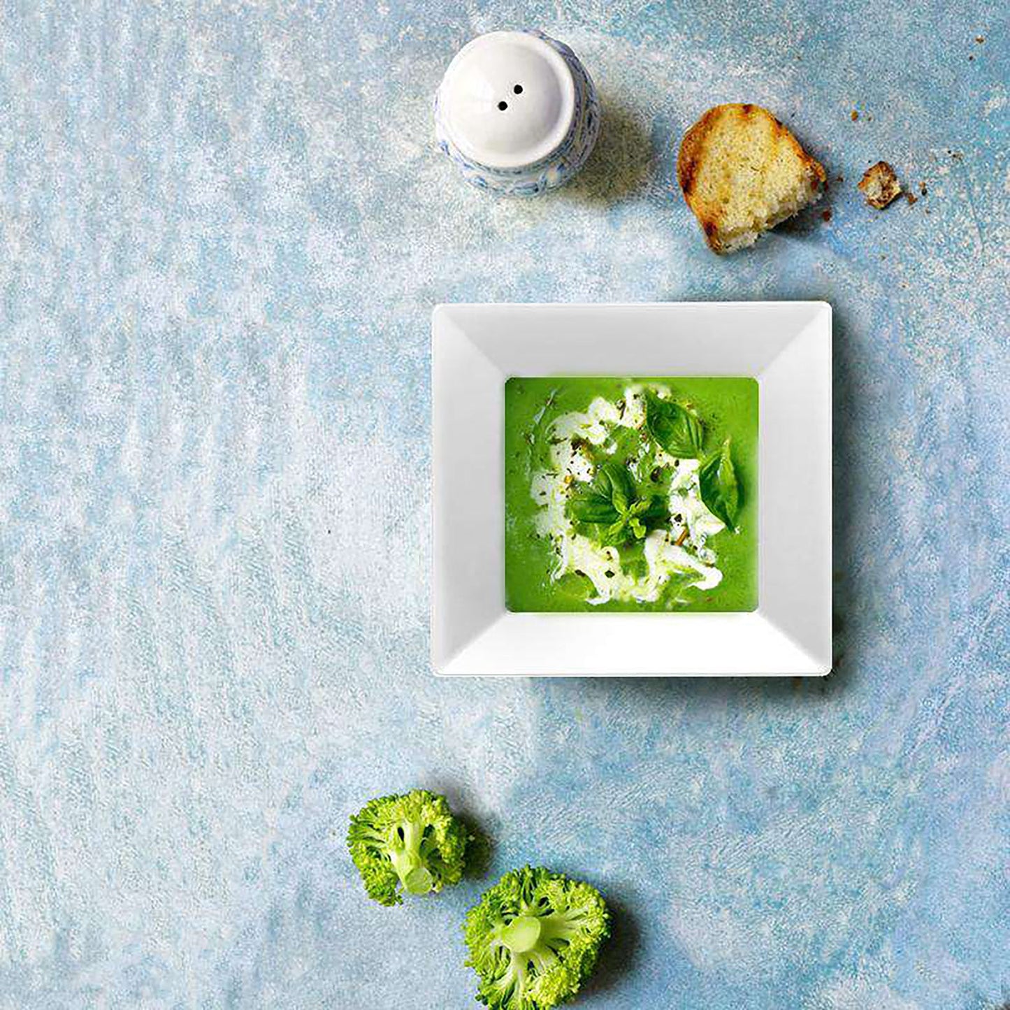 White Square Disposable Plastic Soup Bowls (12 oz.)