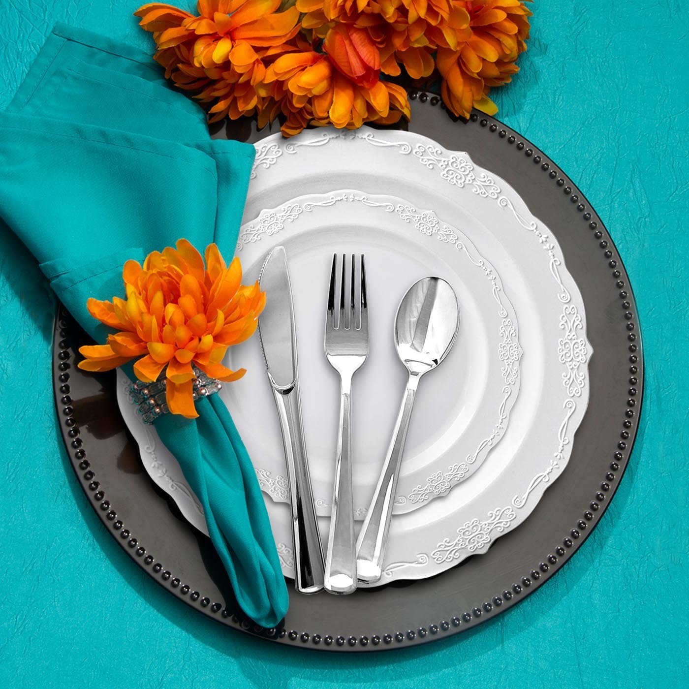 White Vintage Round Disposable Plastic Salad Plates (7.5")