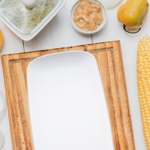 White with Silver Rim Flat Raised Edge Rectangular Plastic Plates (10.6