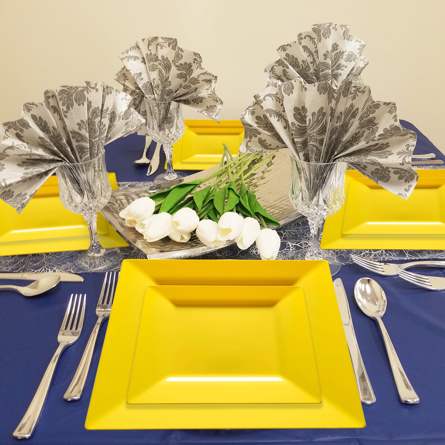 Yellow Square Disposable Plastic Dinner Plates (9.5")